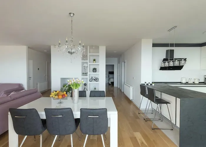 Penthouse Jure
