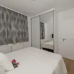 Penthouse Jure شقة *
