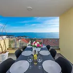 Penthouse Jure شقة ماكارسكا