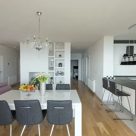 Penthouse Jure