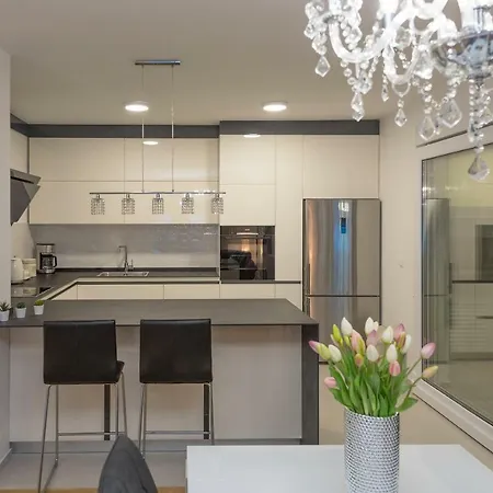 Penthouse Jure Appartamento *